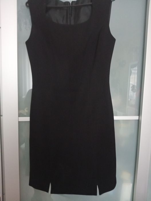 Czarna klasyczna sukienka -rozmiar 38  M