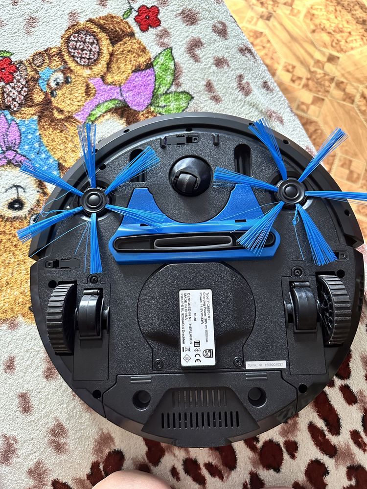 Робот пылесос philips FC8820