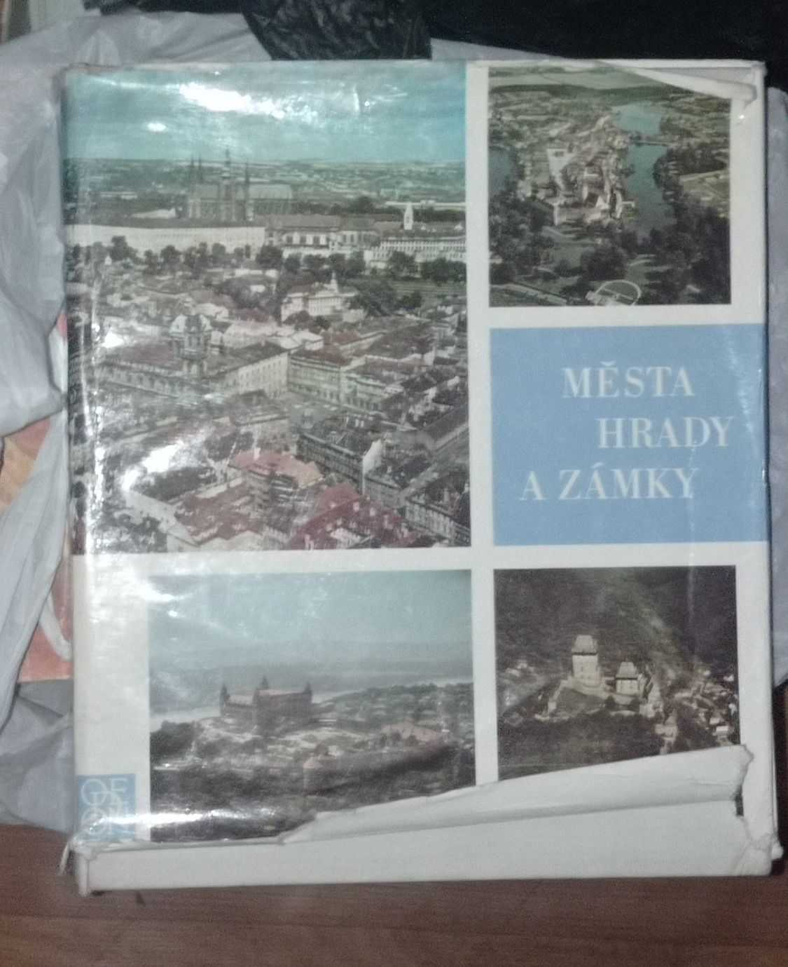 Вацлав Менцл, Города,замки и замки 1970год.