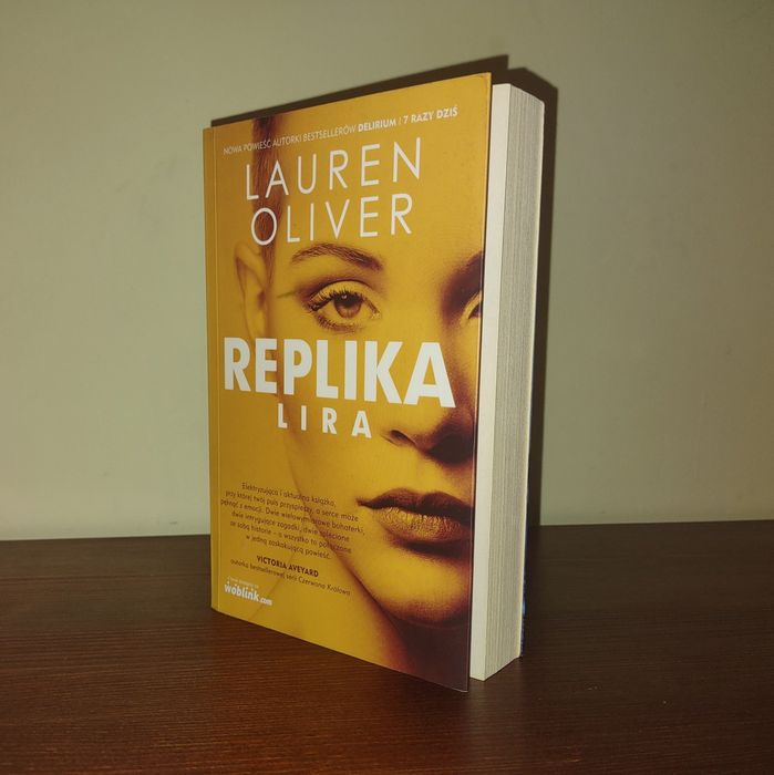 Lauren Oliver – Replika