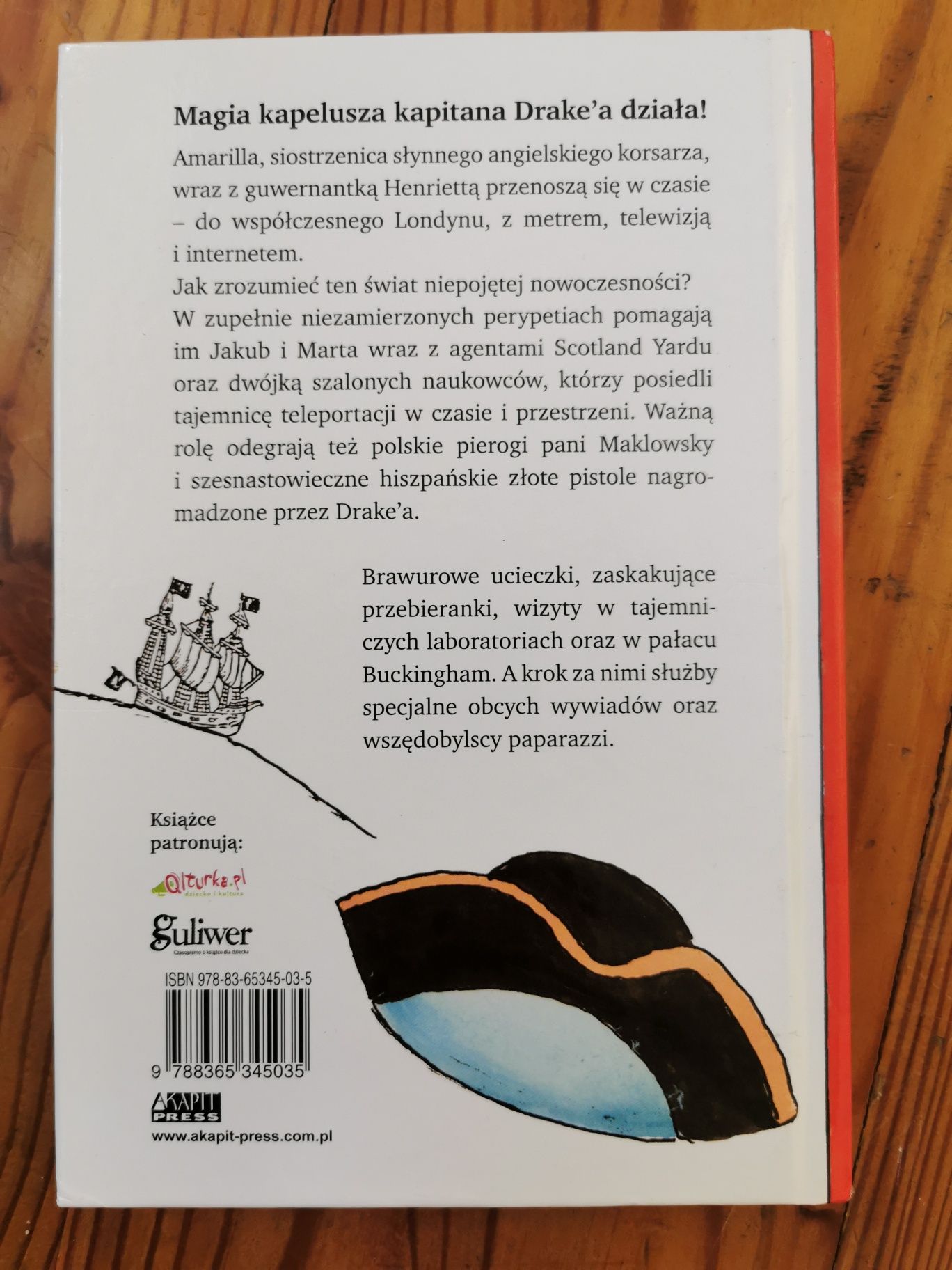 Amarilla i weekend w kapeluszu. Andrzej Żak
