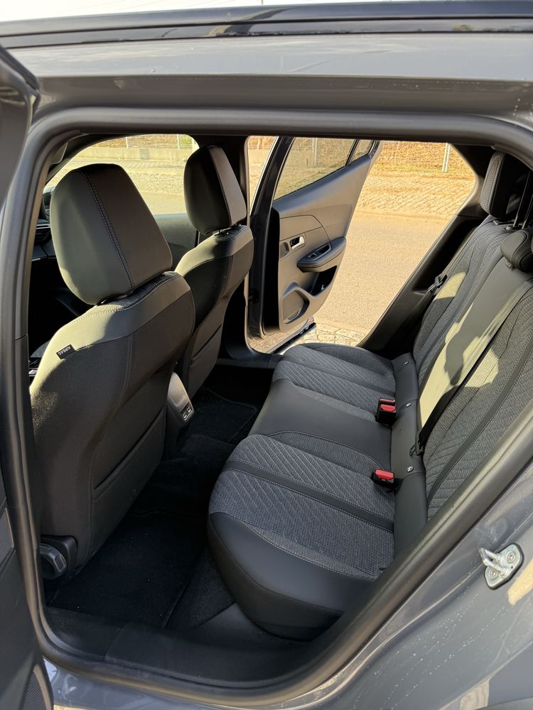 Vendo peugeot 2008 allure hybrid