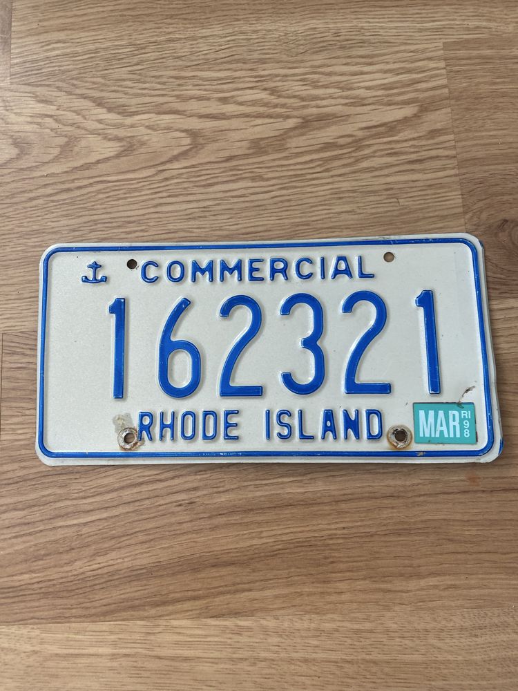 Oryginalna komercyjna tablica rejestracyjna Rhode island