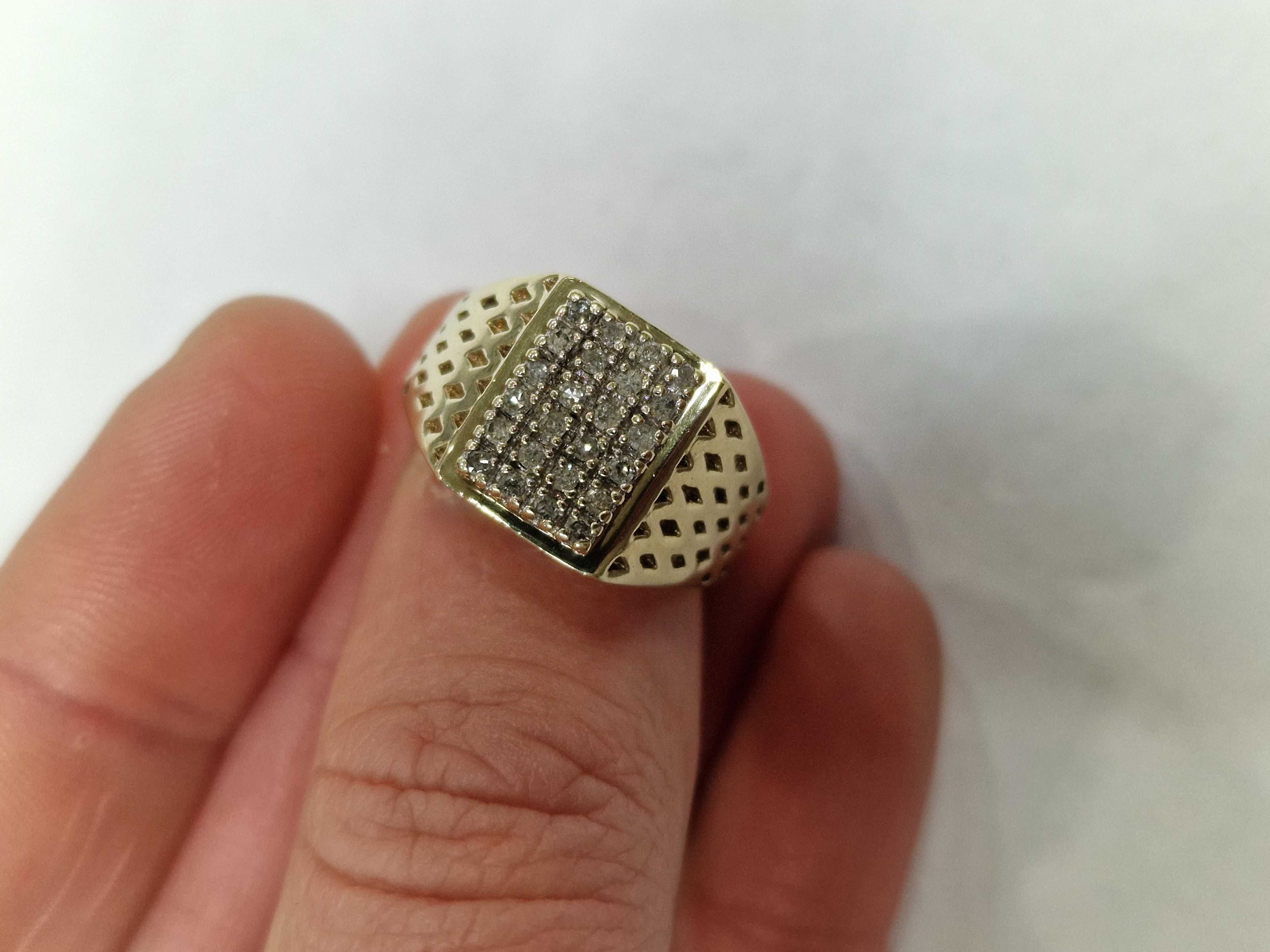 Złoty sygnet męski/ 375/ 7.80 gram/ R15/ 24x DIA/ wycena/ Anglia