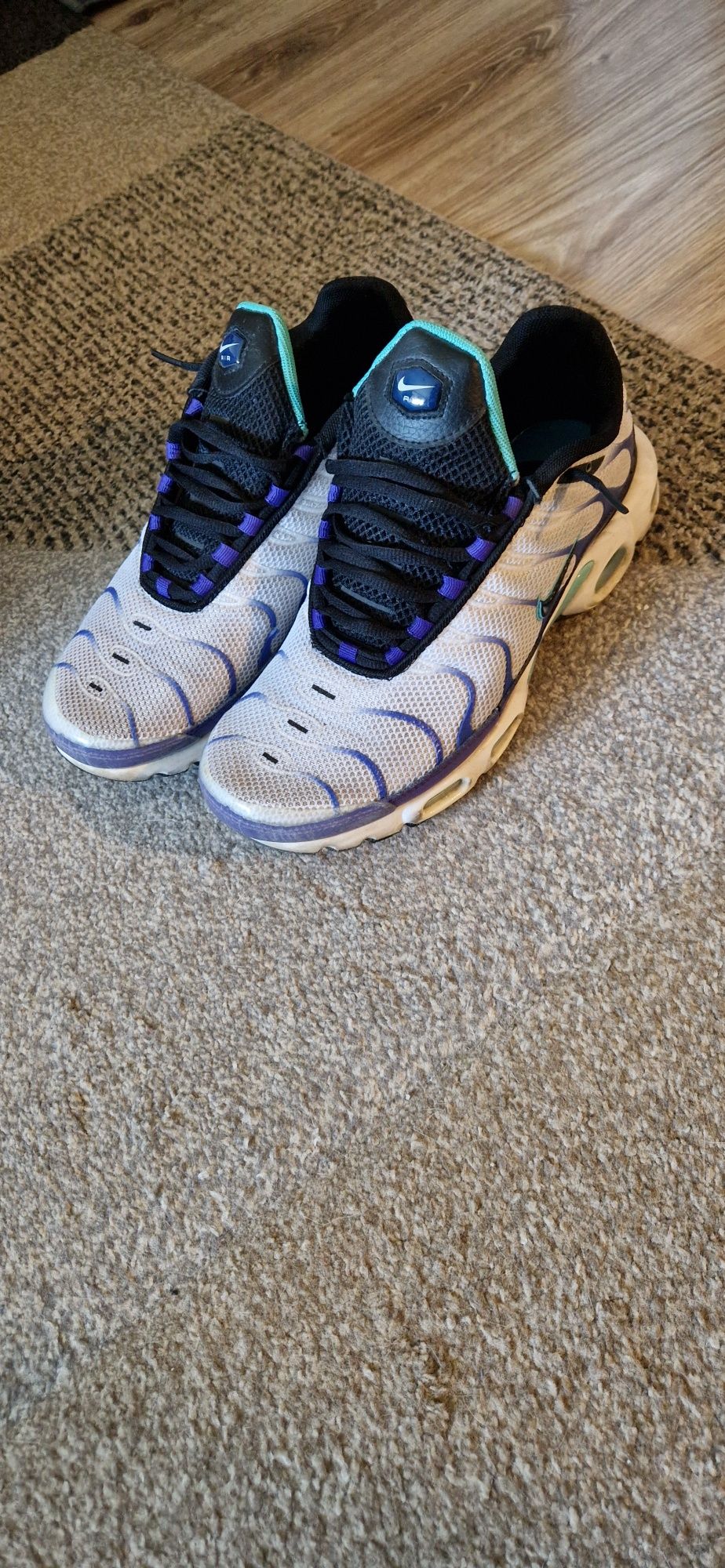 Nike Air Max Plus White/Purple/Black