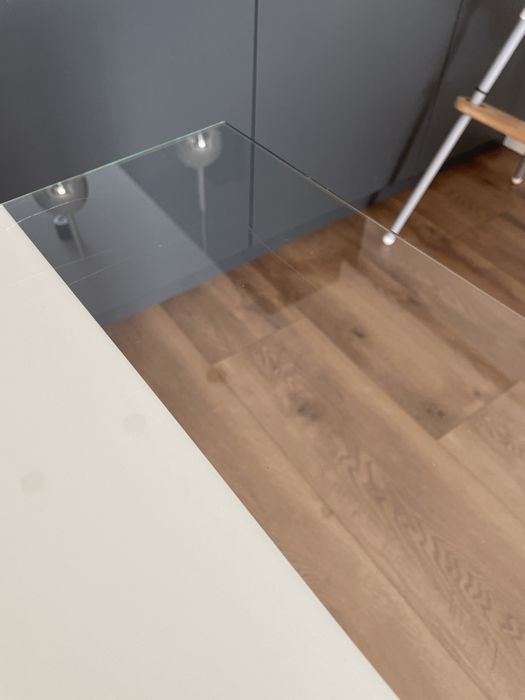 IKEA Malm toaletka biała 120x41 cm szklany blat stan dobry