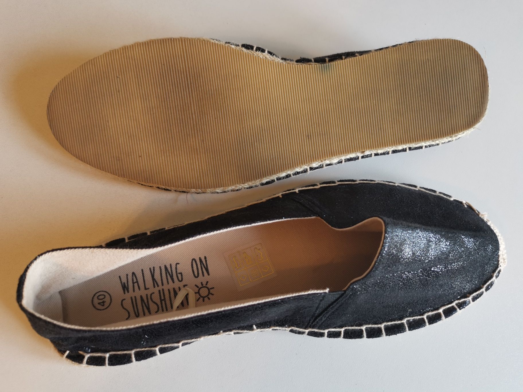 Buty damskie koloru czarnego, espadryle, rozmiar 40