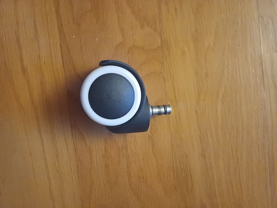 Kółka do fotela biurowego ikea