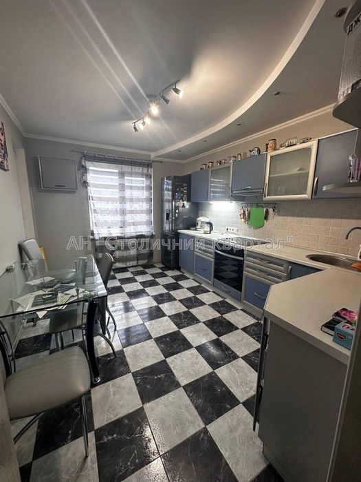 Позняки вулиця Урлівська 9