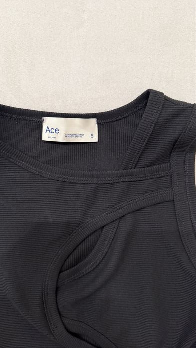 Топ Ace S чорний
