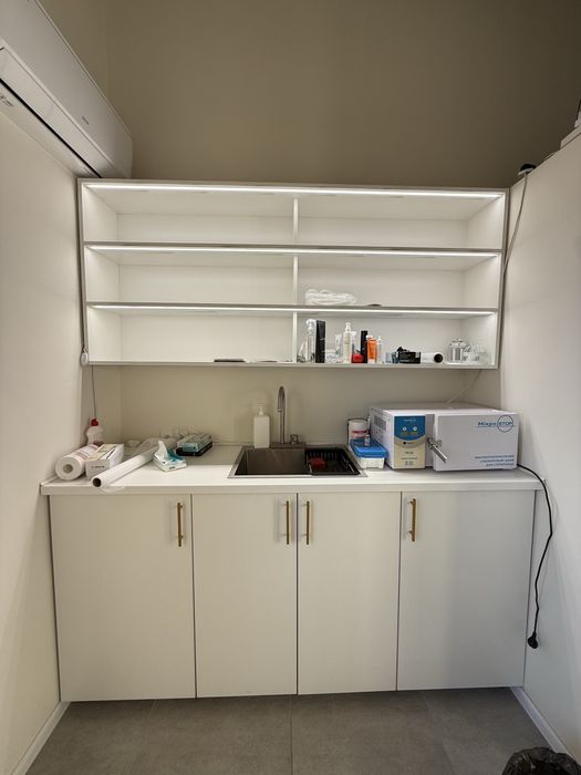 Стильна зона для косметолога