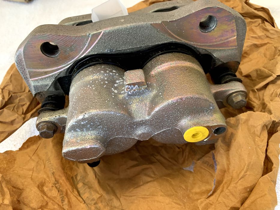 Discovery 2 98-04 Pinça de travão dianteira SEG000060 L/R Genuíno Novo