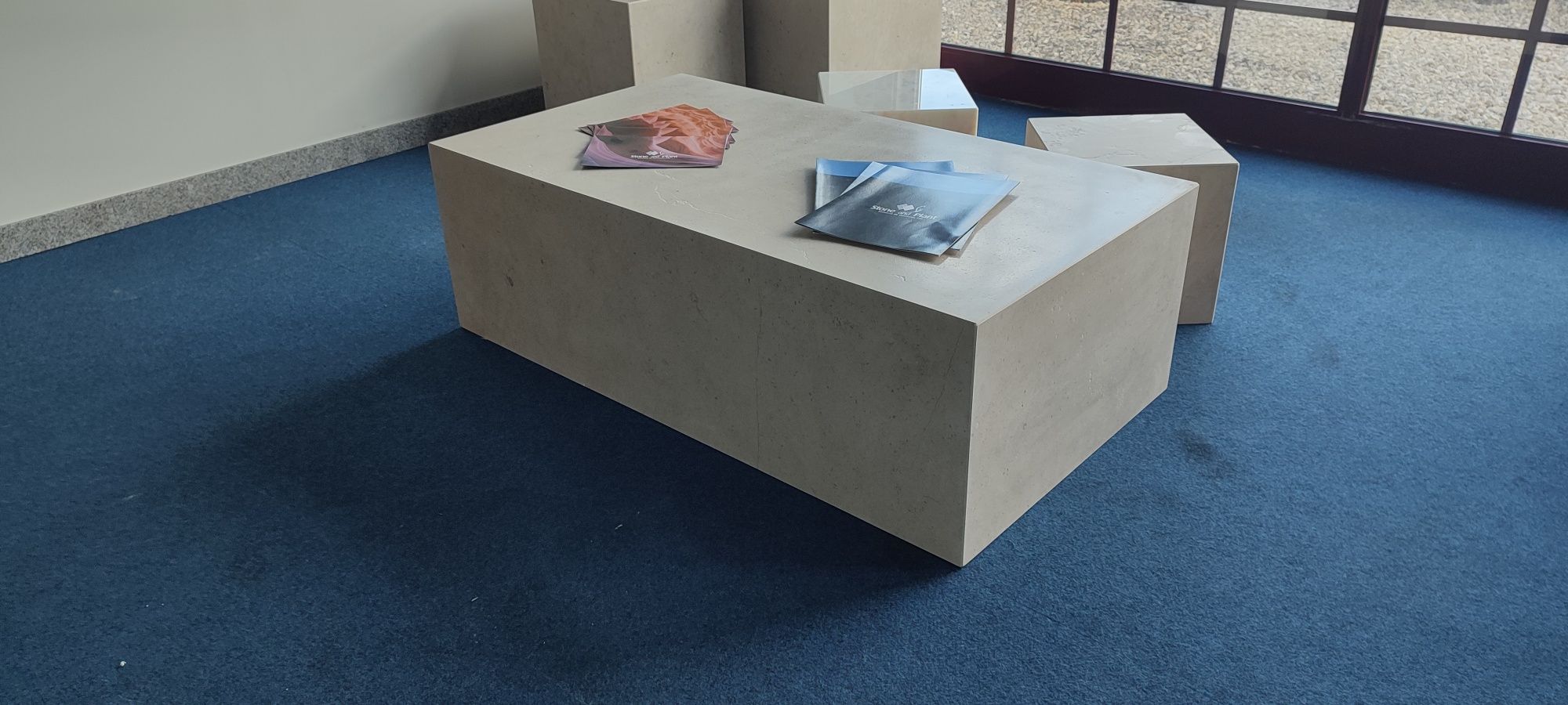 Mesa design mármore português