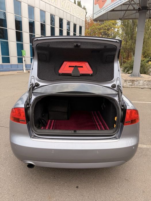 Продам Audi A4B7 2005 год 2.0 ALT