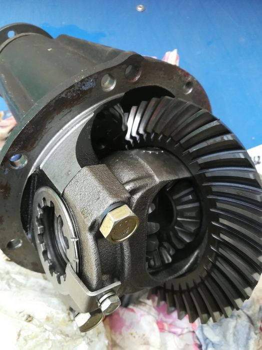 Продам редуктор ВАЗ нива