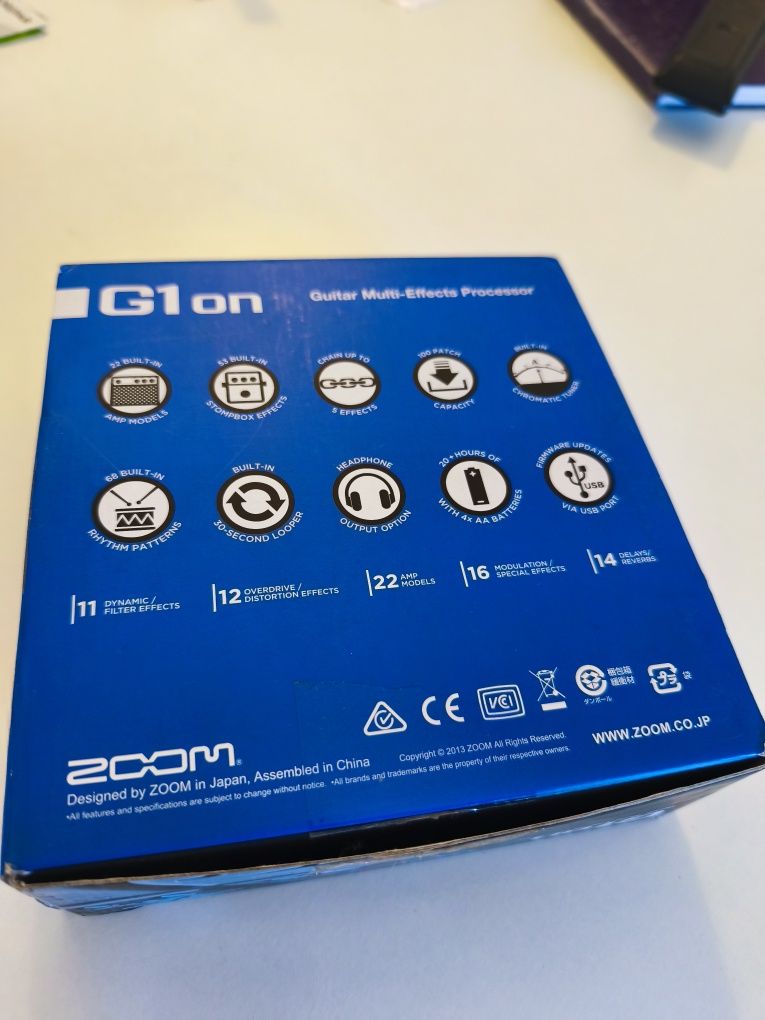 Zoom G1 on guitar processor