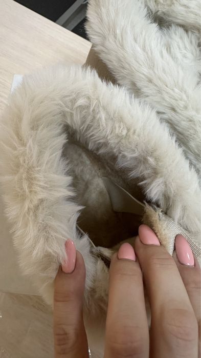 Продам нові жіночі ботики