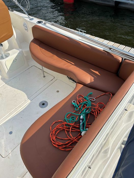 JACHT  motorowy  WINNER 800 silnik SUZUKI 250 km V6