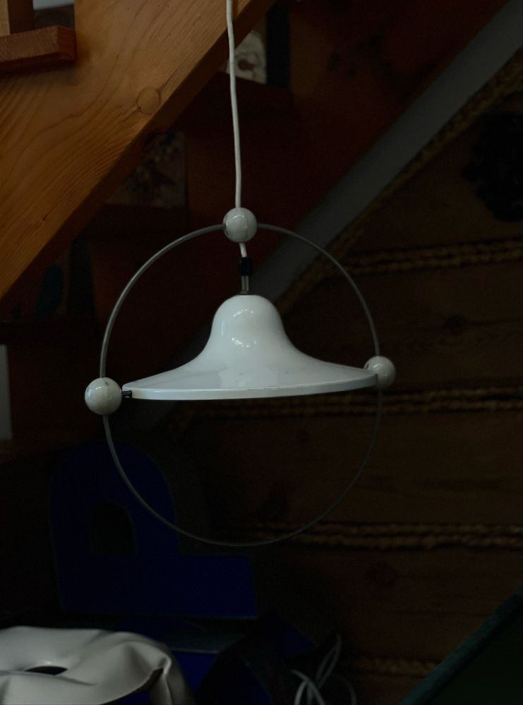 Lampa space age design