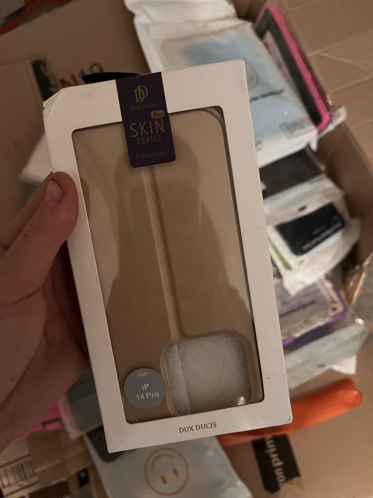 Etui do Ipad, tablety lenovo i itp