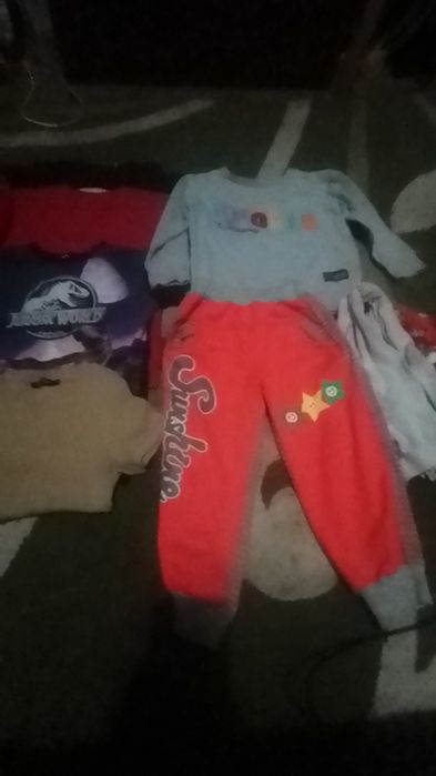 Отдам детские вещи