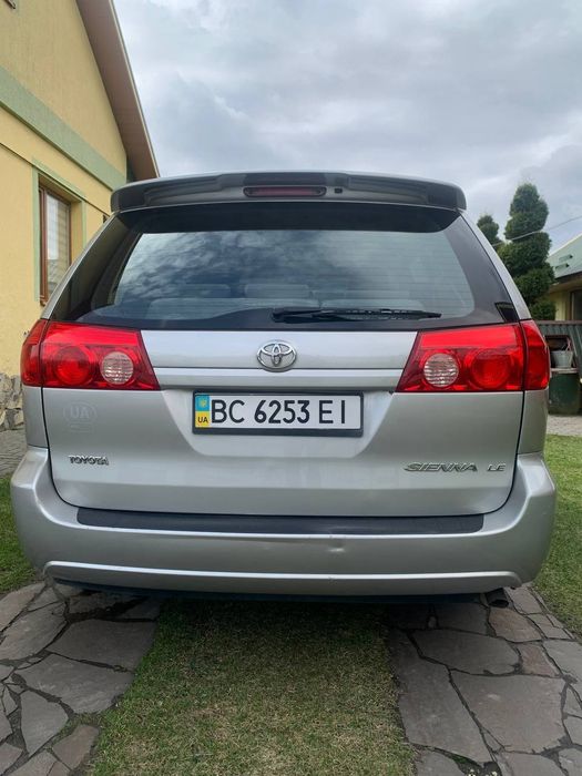 Toyota Sienna 2006