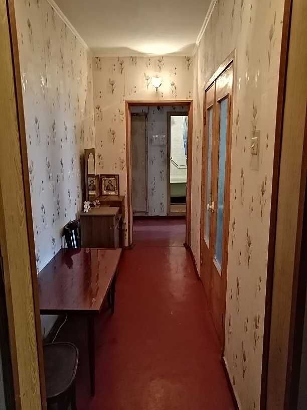 3к роздільна 70кв. у дворі Лифаря/Сабурова 18 Троєщина поряд ТРЦ Район
