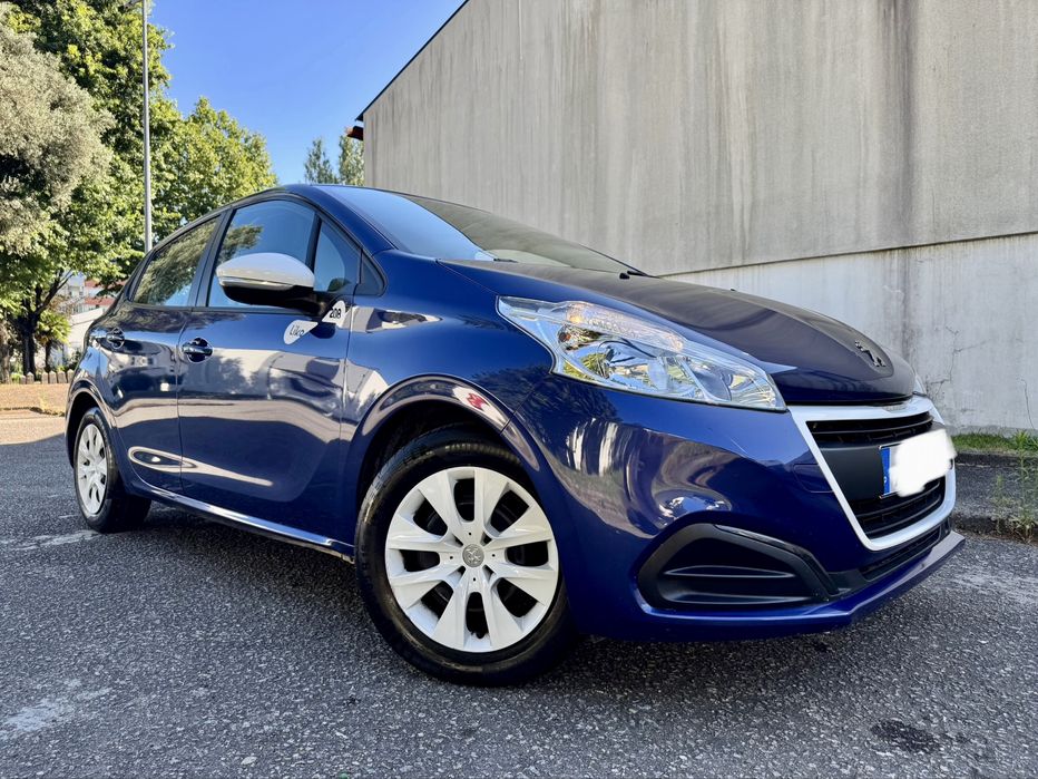 2017 Peugeot 208 like 1.2 puretech 85mil kms