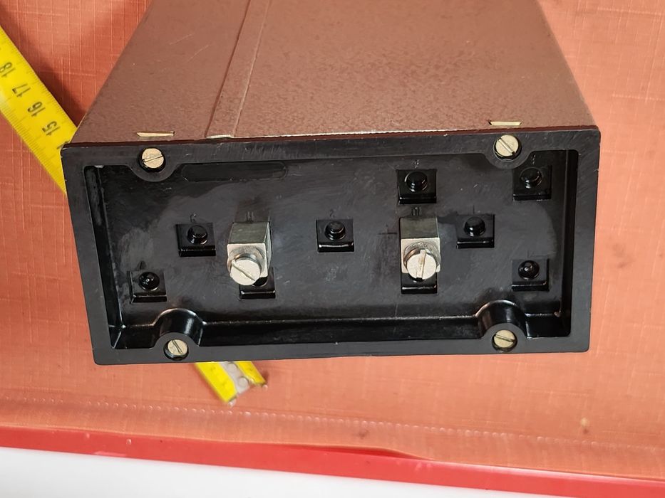 Przyrządy miernicze analogowy miernik częstotliwości,