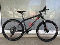 Bicicleta de BTT - Bem equipada