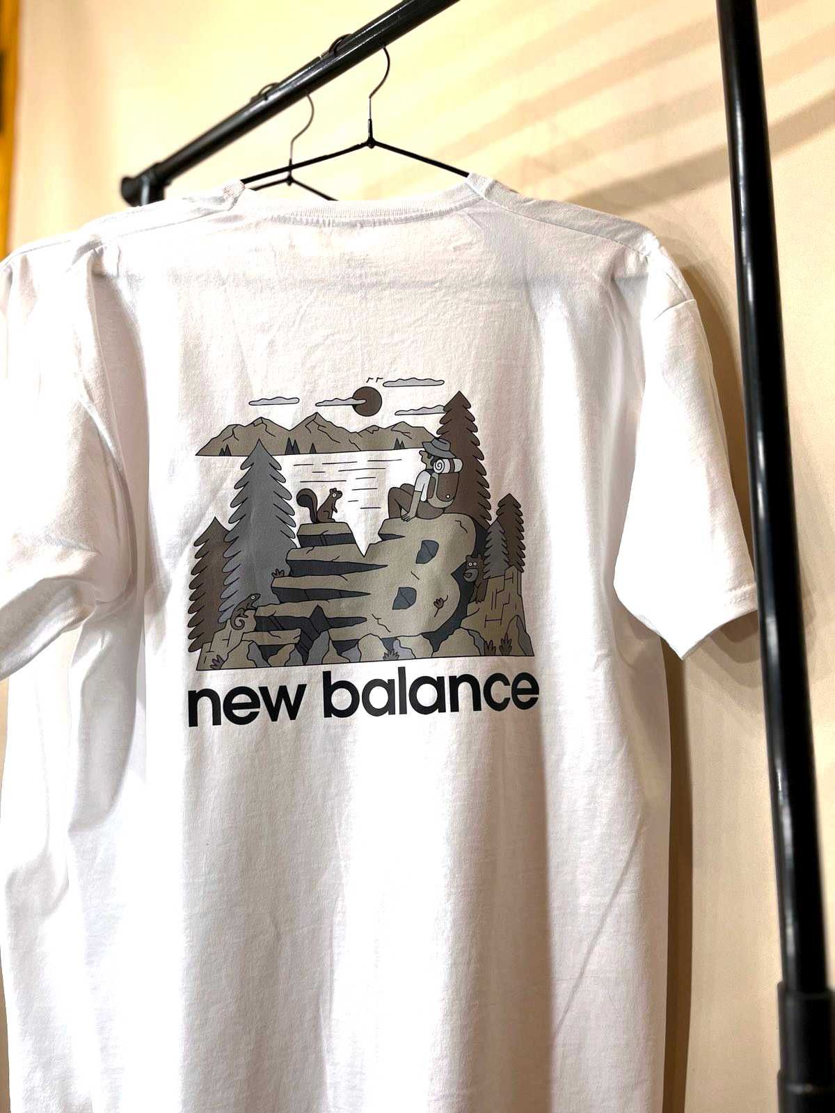 Футболка New Balance "Friends & Family Running Club"