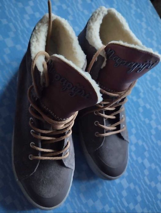 Ботинки женские новые зимние размер -37.5 дл.стель-23.5