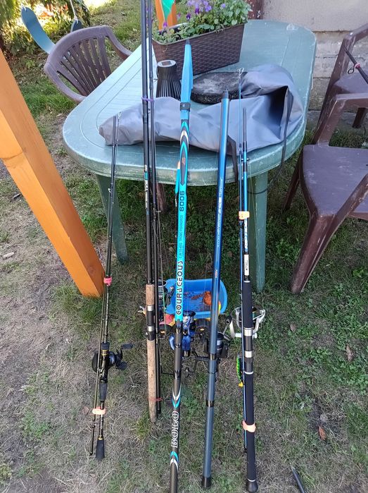 Witam sprzedam 5 wędek 2 spining 2 spławik 4m i 6m i jedną federowa.