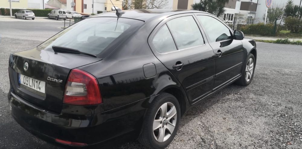 Skoda octavia 1.6 2011
