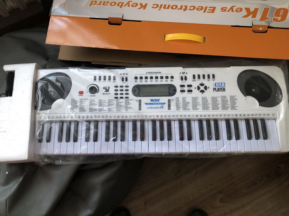 61Keys Electronic  Keyboard
