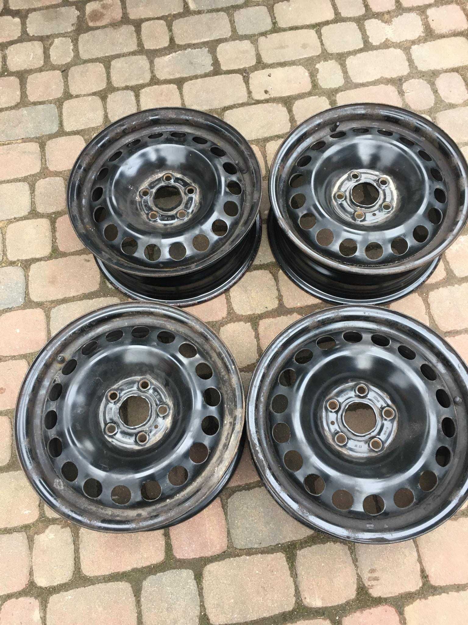 Felgi stalowe Opel Astra K 15 5x108 et 37 czujniki