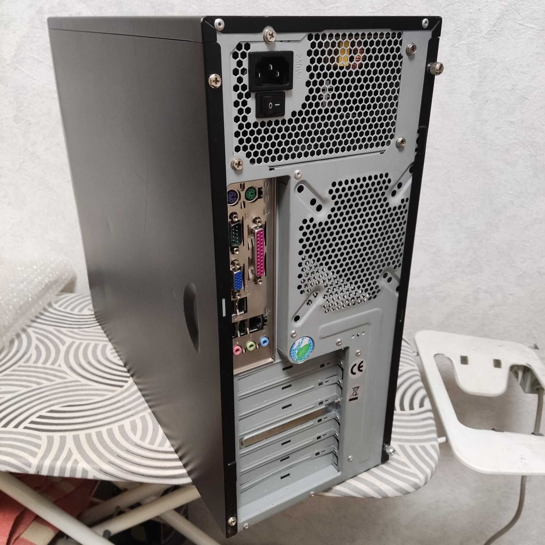 Компьютер - Intel C2 Quad Q8300/RAM 4GB/HDD 150GB Raptor+160GB/GMA3100