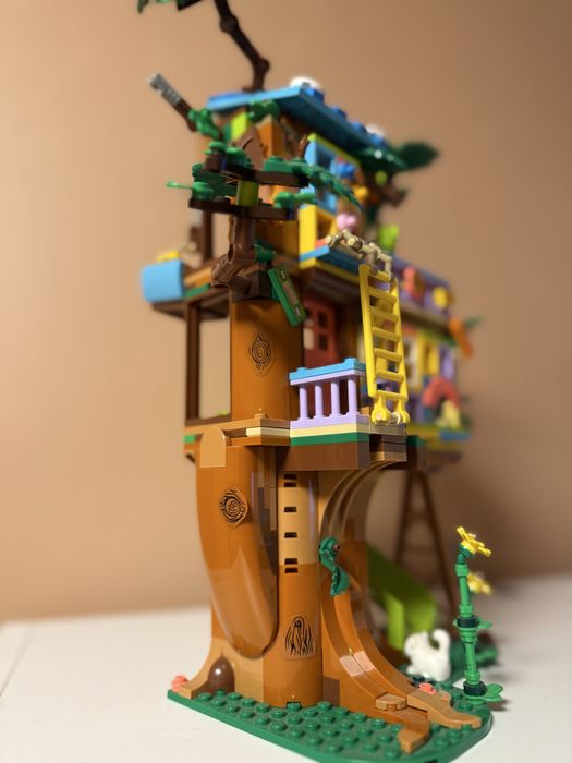 LEGO Friends Тусовка у будиночку дружби на дереві
