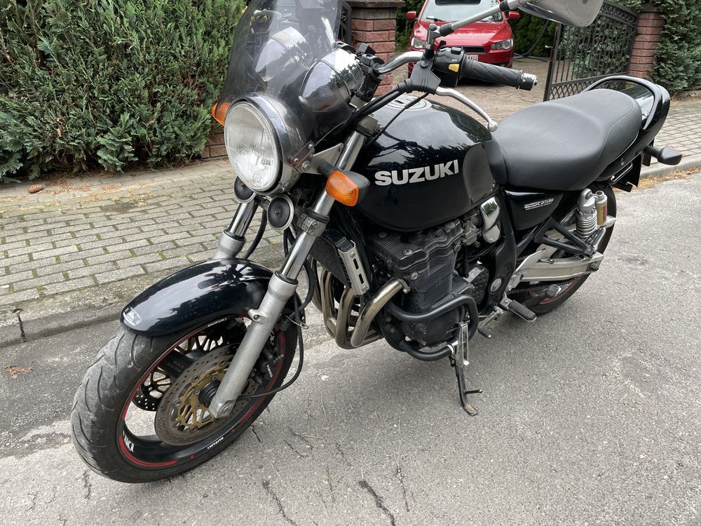 Suzuki GSX 750 Inazuma Bandit