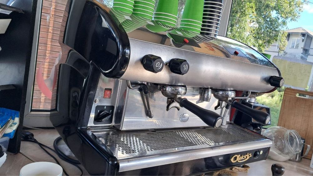 Професійна кавомашина