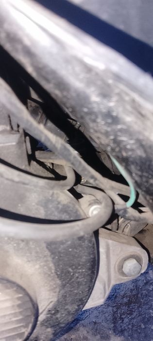 Продам скутер 50кубов на ходу только нужно злелаты тросик газа йестдок