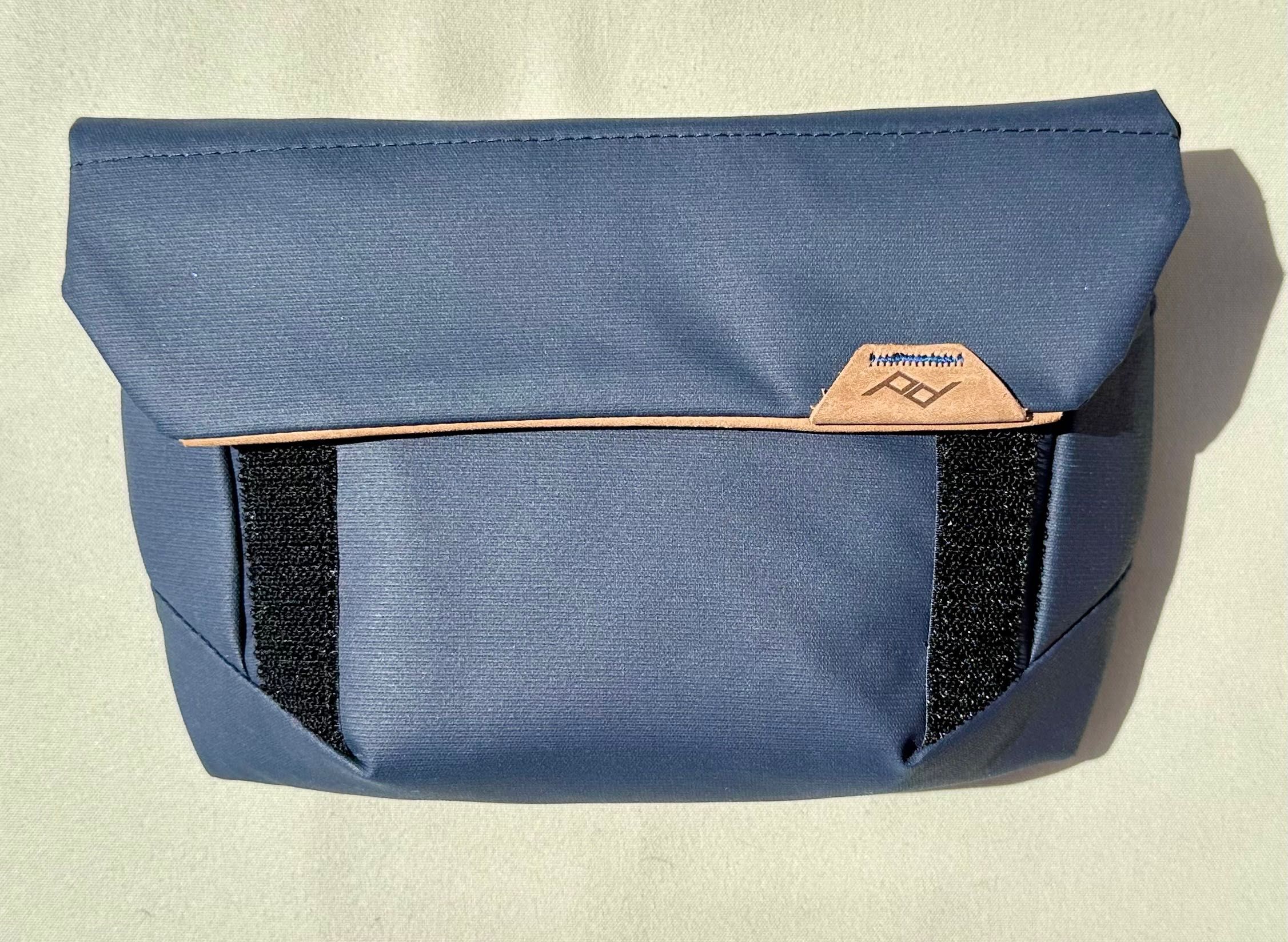Torba Peak Design Field Pouch granatowa z paskiem