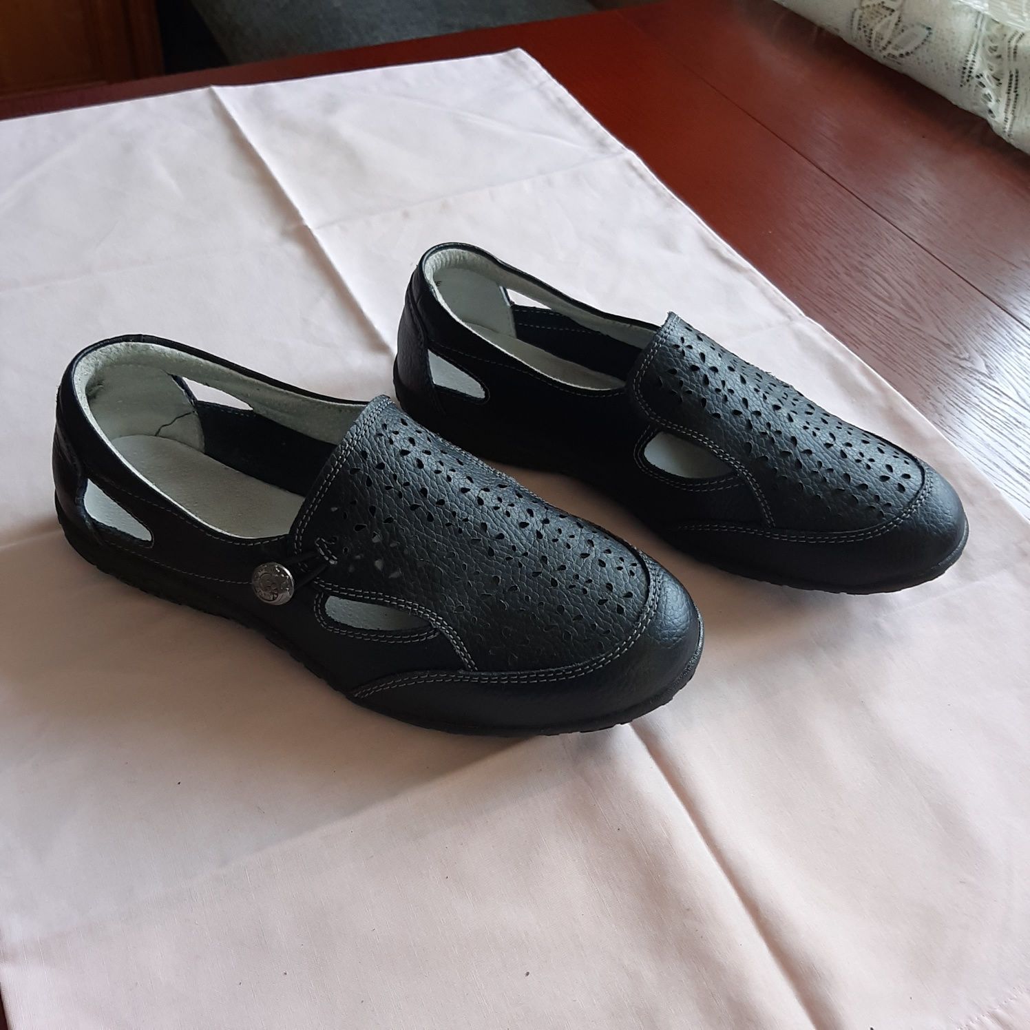 Buty 40 na szeroką stopę