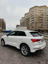 Audi Q3 S-line quattro 2023