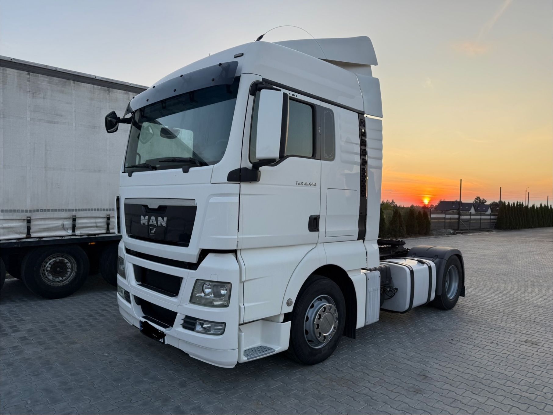 MAN TGX 440  stan bardzo dobry, standard, retarder