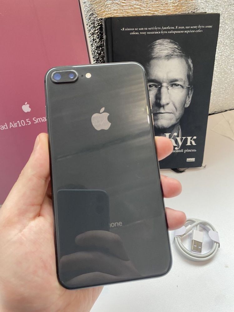 Продам термінового iphone8+