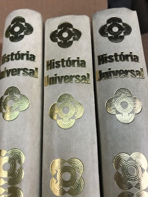 Historia Universal em 3 volumes