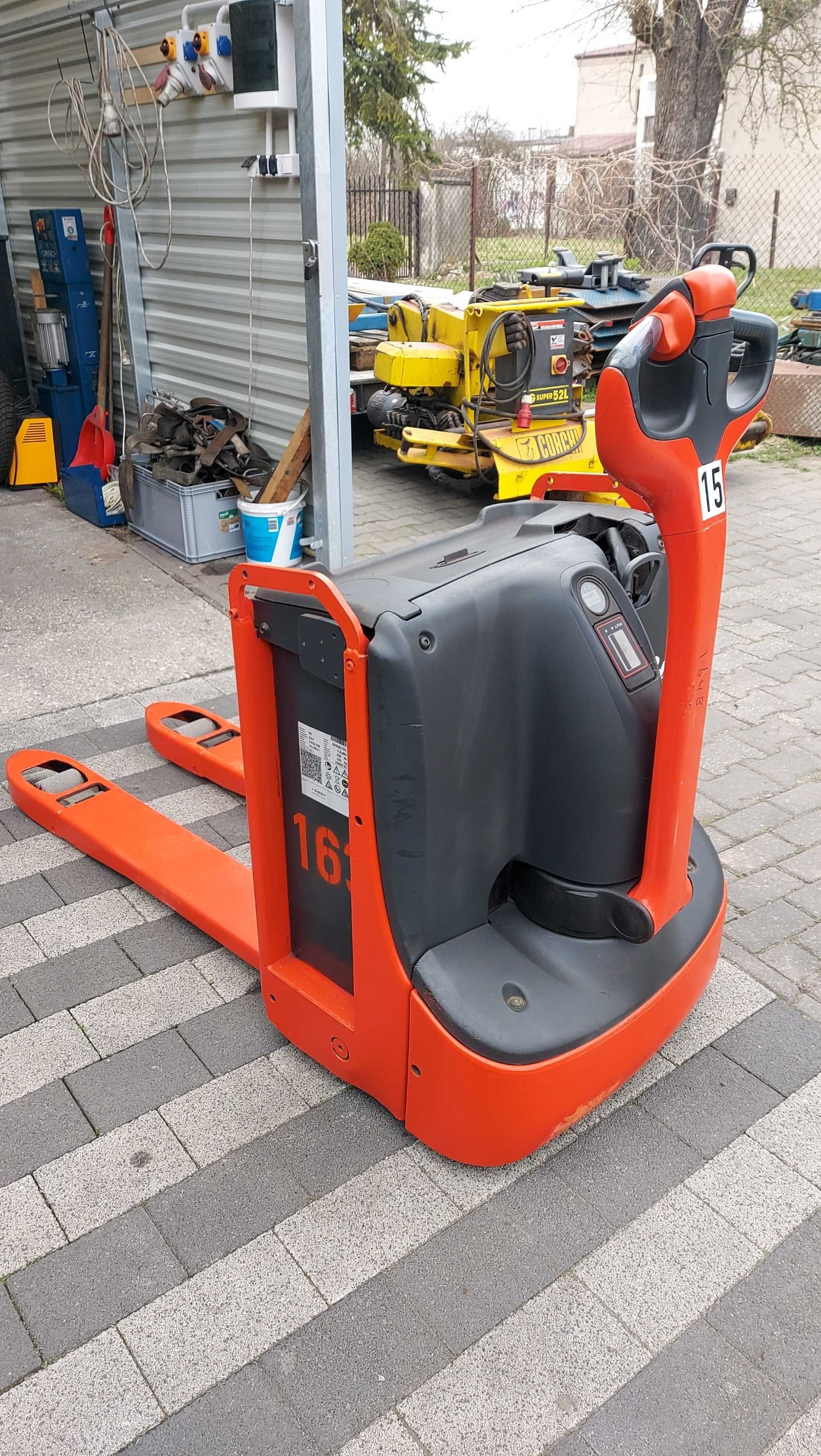 Wózek paleciak elektryczny Linde T 16