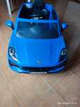 Carro eléctrico infantil