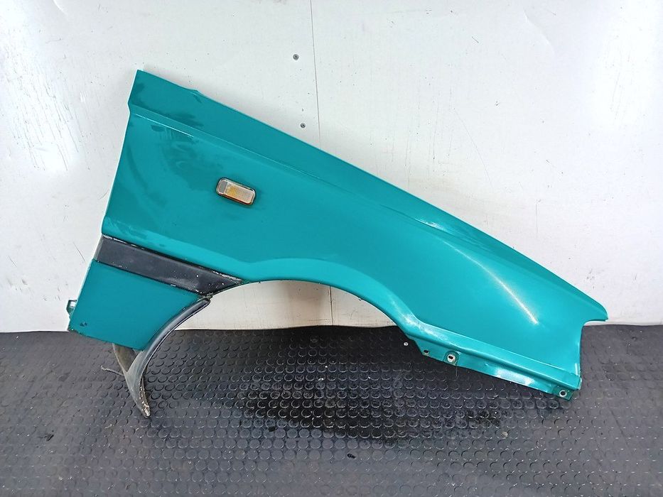 BŁOTNIK PRAWY PRZÓD FSO POLONEZ CARO L69 HATCHBACK